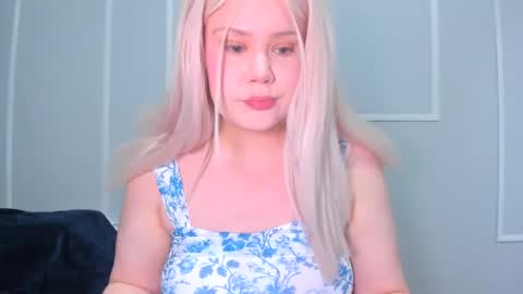 Snapshot of _leana_oo chatting on September 23, 2025, 1:47 pm leana online show from September 23, 2025, 1:47 pm