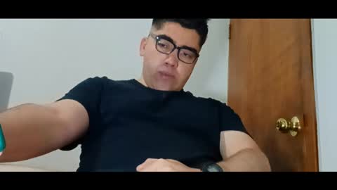 Snapshot of _leclerc_ chatting on April 19, 2026, 12:48 pm _leclerc_ online show from April 19, 2026, 12:48 pm
