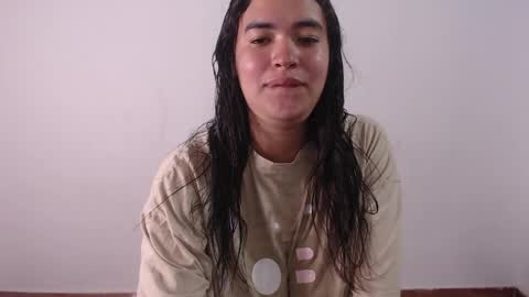 Snapshot of _leslie chatting on May 18, 2026, 4:07 am Leslie online show from May 18, 2026, 4:07 am