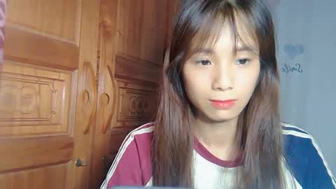 _lily0_ online show from July 29, 2026, 8:45 am