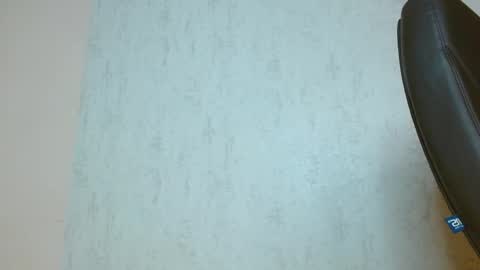 Mila  online show from December 14, 2024, 3:47 pm