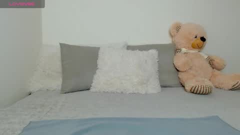 Mila  online show from January 15, 2025, 2:02 pm