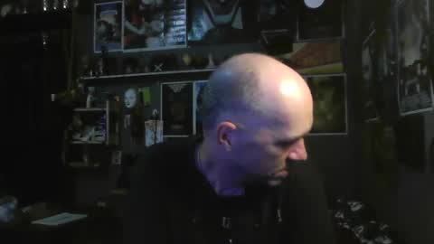 Snapshot of _longfellow chatting on September 15, 2025, 11:05 pm That guy online show from September 15, 2025, 11:05 pm