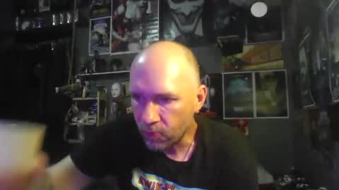 Snapshot of _longfellow chatting on September 17, 2025, 4:03 am That guy online show from September 17, 2025, 4:03 am