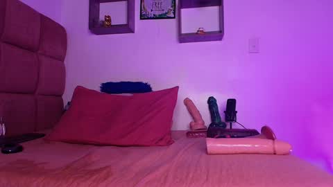 Lorrayne online show from January 15, 2025, 2:56 pm