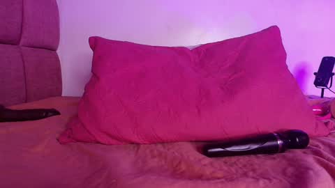 Lorrayne online show from January 15, 2025, 5:58 pm