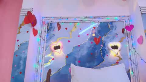 Lorrayne online show from February 23, 2026, 12:13 pm