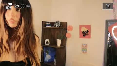 Snapshot of _lucy_white_ chatting on November 26, 2025, 5:30 am Lucy online show from November 26, 2025, 5:30 am