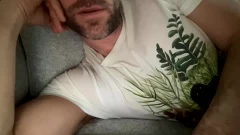 Snapshot of _lululeo_ chatting on February 8, 2025, 9:15 pm _lululeo_ online show from February 8, 2025, 9:15 pm