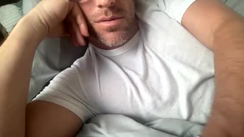 Snapshot of _lululeo_ chatting on May 9, 2026, 1:33 am _lululeo_ online show from May 9, 2026, 1:33 am