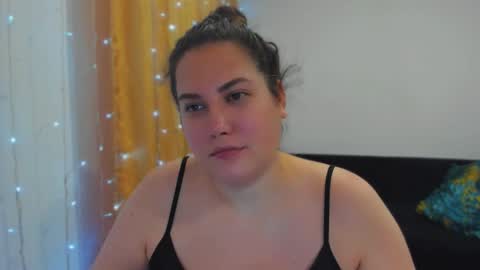 Snapshot of _madalexa_ chatting on September 30, 2025, 10:59 pm Alexa online show from September 30, 2025, 10:59 pm