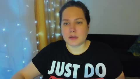 Snapshot of _madalexa_ chatting on October 15, 2025, 9:15 pm Alexa online show from October 15, 2025, 9:15 pm