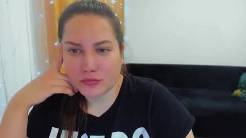 Snapshot of _madalexa_ chatting on October 16, 2025, 7:26 pm Alexa online show from October 16, 2025, 7:26 pm