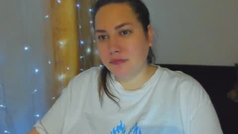 Snapshot of _madalexa_ chatting on December 2, 2025, 9:21 pm Alexa online show from December 2, 2025, 9:21 pm