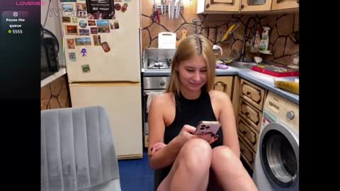 _magic_kis online show from November 26, 2025, 6:58 am