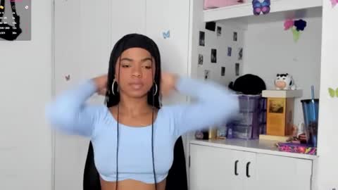 MARCELA online show from February 18, 2025, 1:43 am