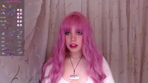 Snapshot of _marcelline_ chatting on December 14, 2024, 11:07 am Kira online show from December 14, 2024, 11:07 am