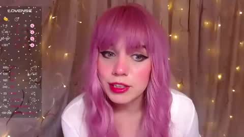 Snapshot of _marcelline_ chatting on January 25, 2025, 2:03 pm Kira online show from January 25, 2025, 2:03 pm