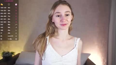 Snapshot of _marvelous_time_ chatting on October 1, 2025, 4:07 am Gwen online show from October 1, 2025, 4:07 am