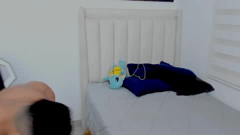 _matthew_santos_ online show from December 27, 2024, 1:22 am