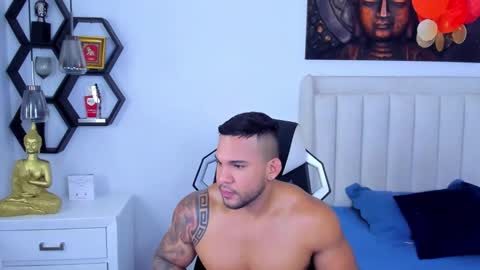 _matthew_santos_ online show from November 10, 2025, 9:36 pm