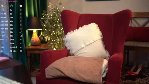 Lina online show from January 27, 2025, 11:11 am