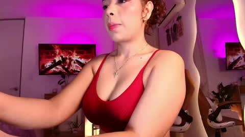 Snapshot of _megan_akbar chatting on September 9, 2025, 12:05 pm Marce online show from September 9, 2025, 12:05 pm