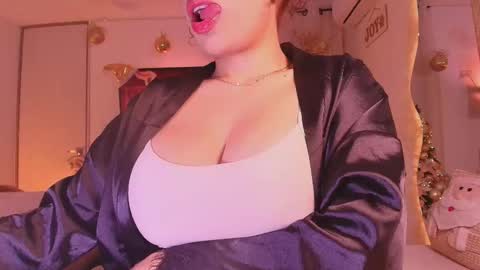 Snapshot of _megan_akbar chatting on November 26, 2025, 1:56 pm Marce online show from November 26, 2025, 1:56 pm