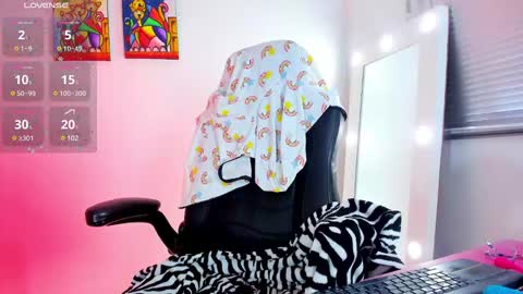 Snapshot of _megganjobs chatting on December 9, 2024, 11:36 am Juli online show from December 9, 2024, 11:36 am