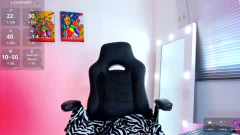 Snapshot of _megganjobs chatting on December 10, 2024, 12:49 pm Juli online show from December 10, 2024, 12:49 pm