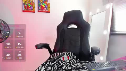 Snapshot of _megganjobs chatting on December 18, 2024, 3:33 pm Juli online show from December 18, 2024, 3:33 pm