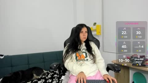 Snapshot of _megganjobs chatting on November 1, 2025, 9:55 am Juli online show from November 1, 2025, 9:55 am