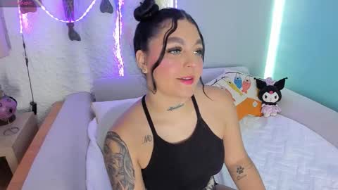 _melodyblossom_ online show from September 15, 2025, 8:31 pm