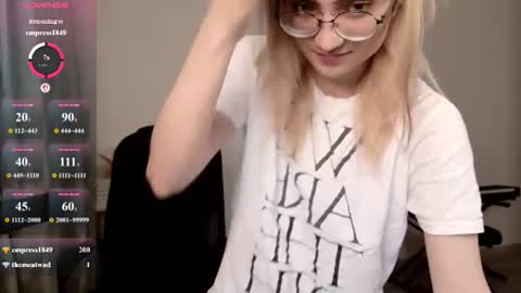 Snapshot of _meow_neko_ chatting on July 14, 2026, 11:54 pm _meow_neko_ online show from July 14, 2026, 11:54 pm
