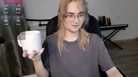 Snapshot of _meow_neko_ chatting on August 7, 2026, 9:55 am _meow_neko_ online show from August 7, 2026, 9:55 am