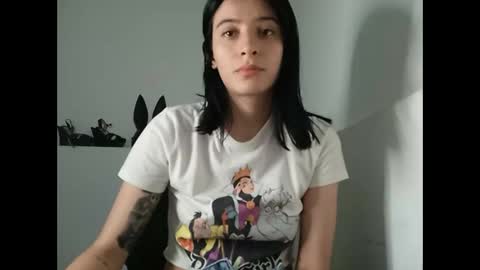 Mia-foster online show from February 6, 2025, 12:43 am