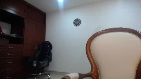  Mia  online show from December 16, 2024, 12:49 pm