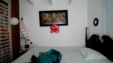  Mia  online show from February 7, 2026, 12:20 pm