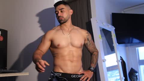 soy mike online show from February 8, 2025, 9:25 pm