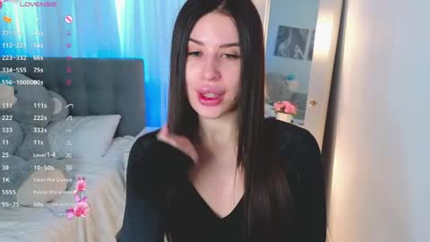 Milana online show from April 17, 2026, 9:34 am