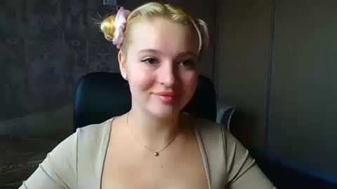 Melanie online show from March 13, 2026, 7:48 am