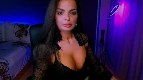 Snapshot of _milani_ chatting on May 4, 2026, 5:20 pm Milani online show from May 4, 2026, 5:20 pm