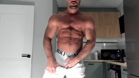 Snapshot of _miles19 chatting on May 15, 2026, 11:06 am _miles19 online show from May 15, 2026, 11:06 am