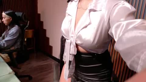 Call me Miley  online show from April 15, 2026, 9:04 pm