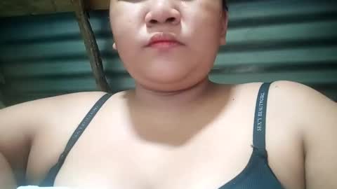 Snapshot of _milkytitsmomxx_ chatting on April 30, 2026, 4:08 am _milkytitsmomxx_ online show from April 30, 2026, 4:08 am