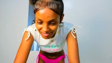 Mimi online show from March 6, 2026, 2:08 am