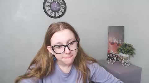 Snapshot of _miraterri_ chatting on February 18, 2025, 10:49 am Mira online show from February 18, 2025, 10:49 am