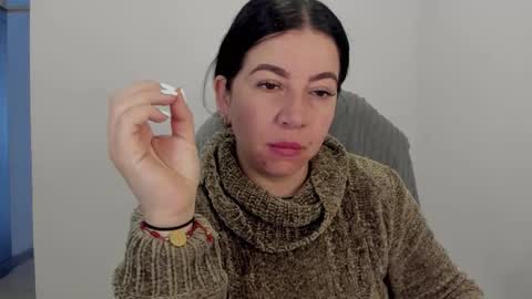 Snapshot of _miss_coco_ chatting on November 10, 2025, 12:37 pm _miss_coco_ online show from November 10, 2025, 12:37 pm