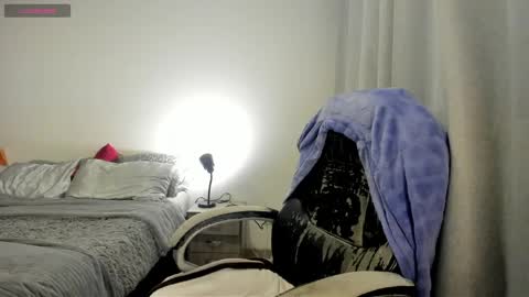 _miss_coco_ online show from April 1, 2026, 11:57 pm