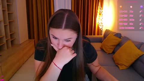 Snapshot of _miss_mia chatting on July 8, 2026, 8:41 am Mia online show from July 8, 2026, 8:41 am
